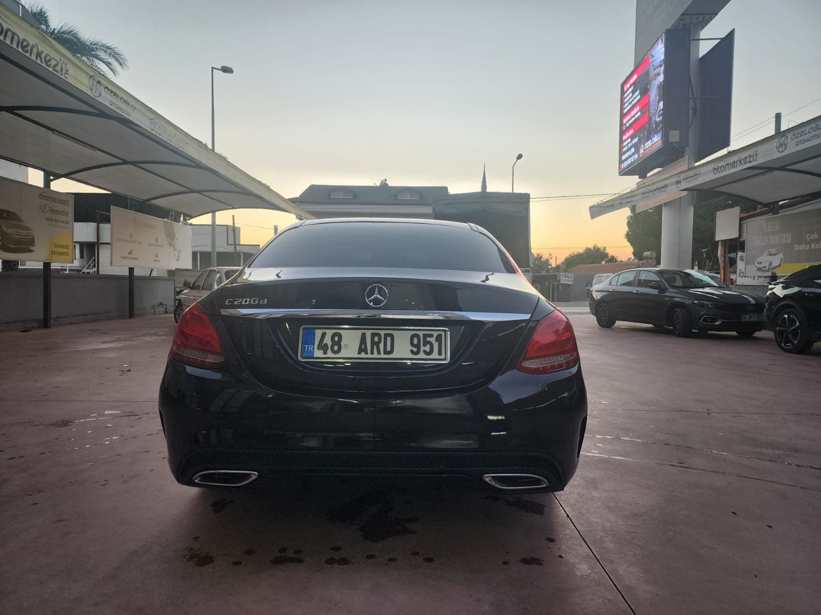 Mercedes C220 1