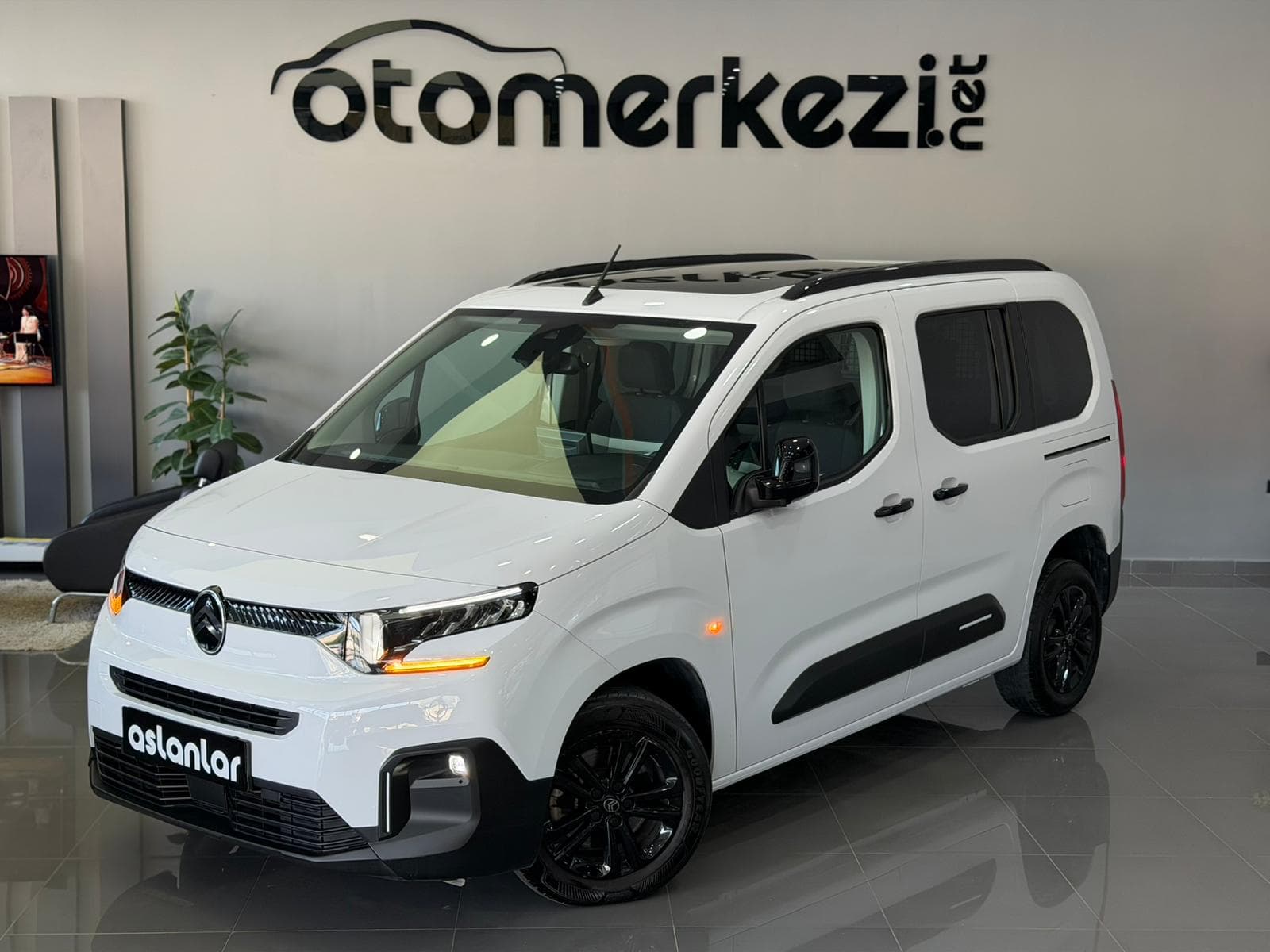 Citroen Berlingo Max 1.5 Bluehdi 130 Eat8